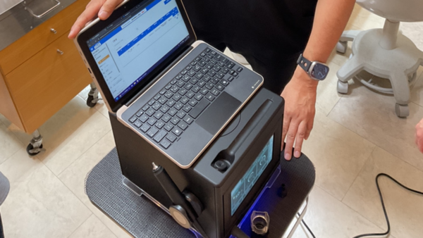 神戸で「ブルーラジカル」初回キャンペーン！最新歯周病治療の効果と流れを解説サムネイル